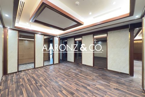 199m² Office in Business Bay, UAE No. 132851 16