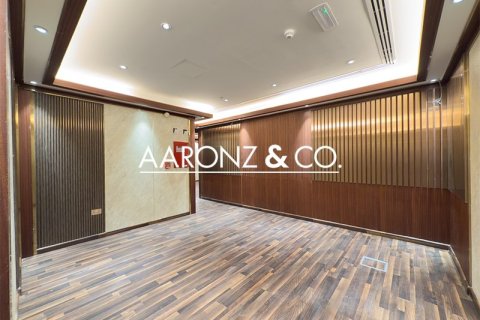 199m² Office in Business Bay, UAE No. 132851 15