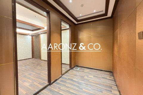 199m² Office in Business Bay, UAE No. 132851 9