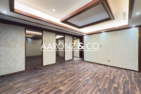 199m² Office in Business Bay, UAE No. 132851 14