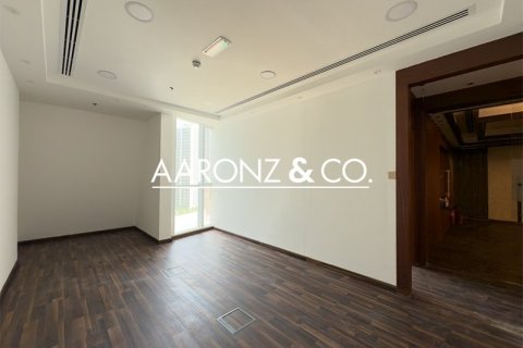 199m² Office in Business Bay, UAE No. 132851 4