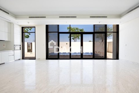 Villa de 4 dormitorios en District One, UAE No. 168877 5