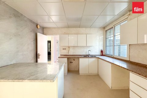 4 bedrooms Villa in Umm Suqeim, UAE No. 134122 5