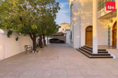 5 bedrooms Villa in Al Barsha, UAE No. 137206 17