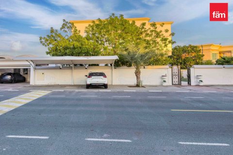 5 bedrooms Villa in Al Barsha, UAE No. 137206 24