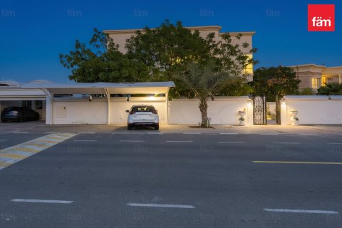 5 bedrooms Villa in Al Barsha, UAE No. 137206 10