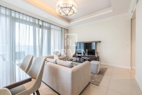 Квартира с 2 спальнями в The Address Residence Fountain Views, ОАЭ №202592 4