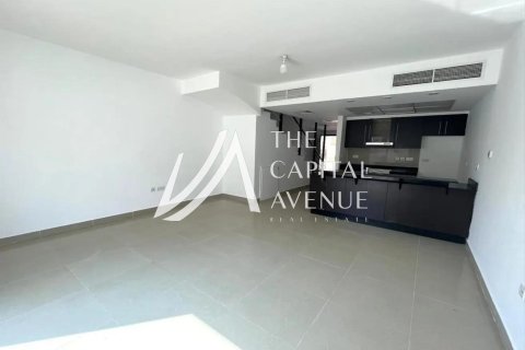 2 bedrooms Townhouse in Al Reef, UAE No. 86445 4