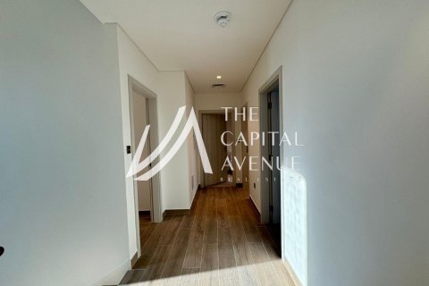 3 bedrooms Townhouse on the Yas Island, UAE No. 86444 8