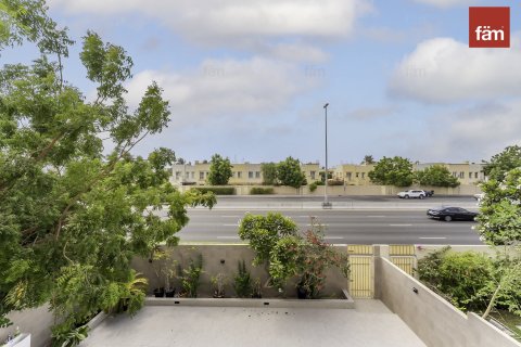 Villa de 4 dormitorios en Dubai, UAE No. 103338 17