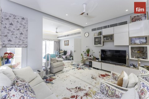 Villa de 4 dormitorios en Dubai, UAE No. 103338 28