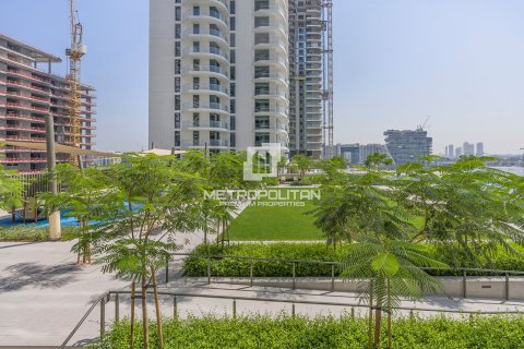 Apartment de 2 dormitorios en EMAAR Beachfront, UAE No. 62252 12