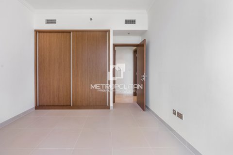 Apartment de 2 dormitorios en EMAAR Beachfront, UAE No. 62252 15