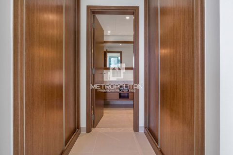 Apartment de 2 dormitorios en EMAAR Beachfront, UAE No. 62252 16