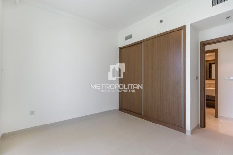 Apartment de 2 dormitorios en EMAAR Beachfront, UAE No. 62252 10