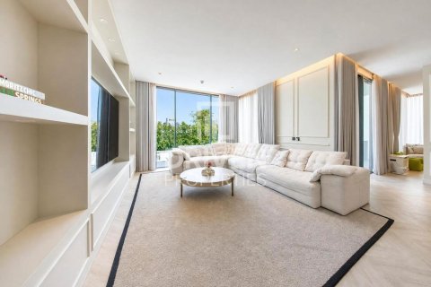 6 bedrooms Villa in Harmony, UAE No. 204047 3