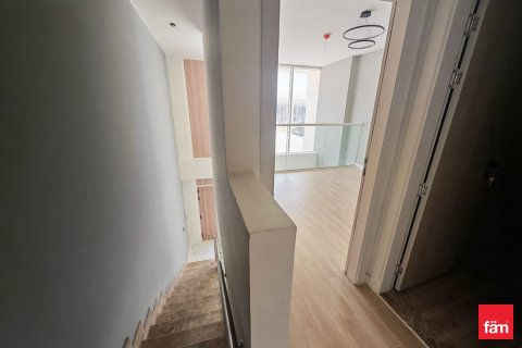 2 bedrooms Villa in Dubai, UAE No. 142703 4