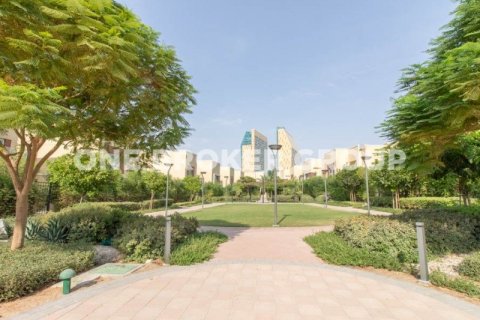 Villa de 4 chambres à Al Barsha, UAE No. 777 5
