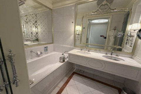 62m² Apartment in Palm Jumeirah, UAE No. 187011 6