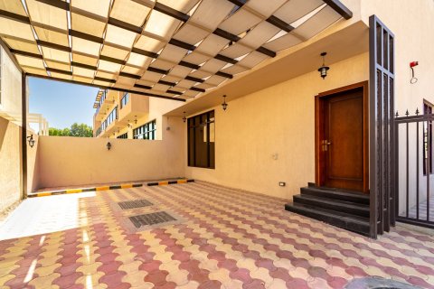 Вилла с 4 спальнями в Jumeirah Village Triangle, ОАЭ №187013 23