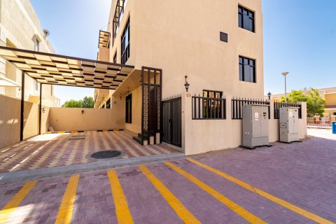 Вилла с 4 спальнями в Jumeirah Village Triangle, ОАЭ №187013 22