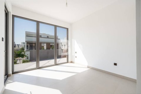 Вилла с 4 спальнями в Tilal Al Ghaf, ОАЭ №90409 8