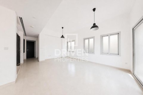 Villa de 3 chambres à Casa Viva, UAE No. 207380