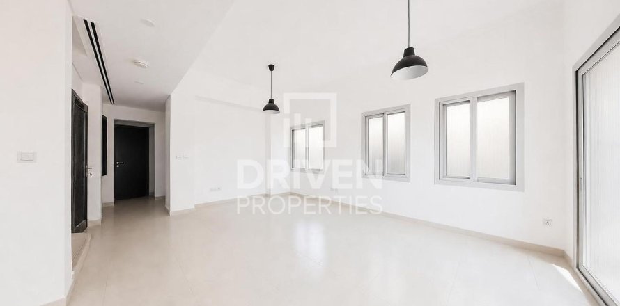 Villa de 3 chambres à Casa Viva, UAE No. 207380