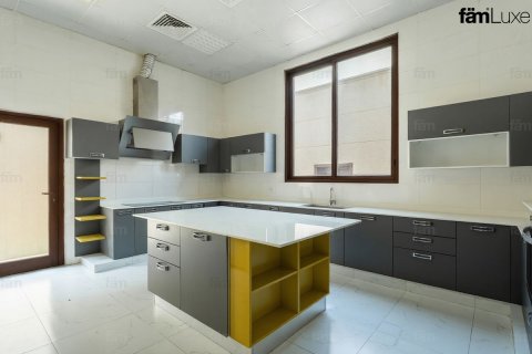 Villa de 7 chambres à Umm Al Sheif, UAE No. 149238 25