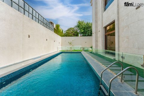 Villa de 7 chambres à Umm Al Sheif, UAE No. 149238 16