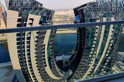Studio Apartment in Marasi Business Bay, UAE No. 96732 4