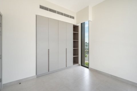 4 bedrooms Townhouse in Dubai, UAE No. 151073 3