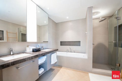 2 bedrooms Apartment in Downtown Dubai (Downtown Burj Dubai), UAE No. 141376 16