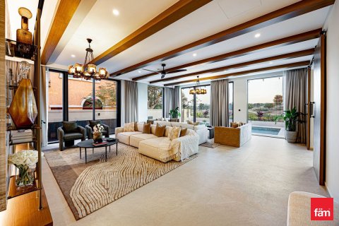 5 bedrooms Villa in Dubai, UAE No. 147697 4