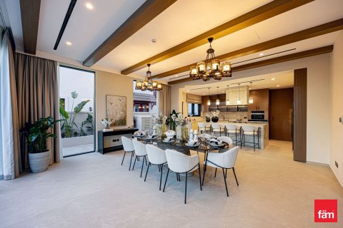 5 bedrooms Villa in Dubai, UAE No. 147697 7