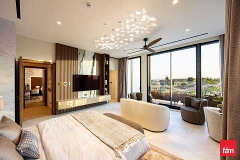 5 bedrooms Villa in Dubai, UAE No. 147697 13