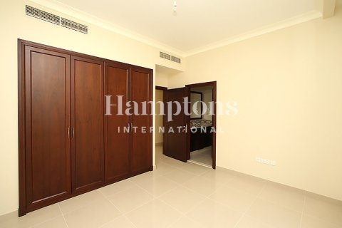 4 bedrooms Villa in Rasha, UAE No. 73282 12