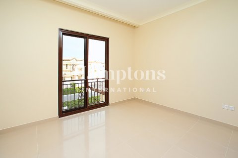 4 bedrooms Villa in Rasha, UAE No. 73282 8