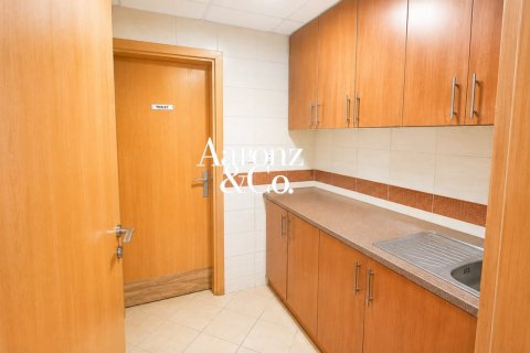 Офис 107м² в Джумейра Лейк Тауэрс, ОАЭ №187687 9