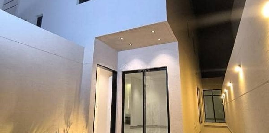 Квартира с 3 спальнями в Эр-Рияд, Саудовская Аравия №99506