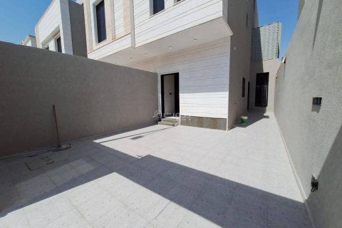 Apartment de 3 dormitorios en Riyadh, Saudi Arabia No. 99509 1