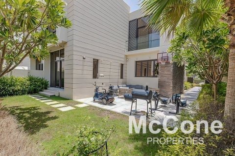 4 bedrooms Villa in Picadilly Green, UAE No. 74725 1