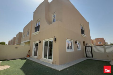 4 bedrooms Townhouse  No. 116145 2