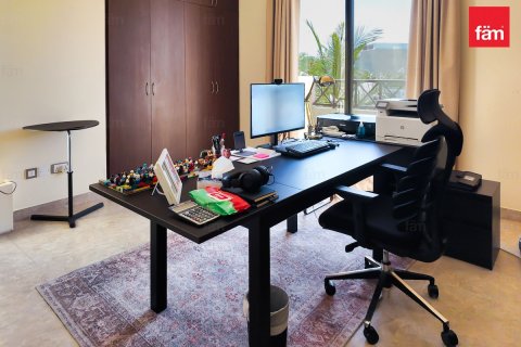 4 bedrooms Townhouse in Dubai, UAE No. 166284 19