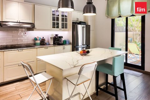 4 bedrooms Townhouse in Dubai, UAE No. 166284 11