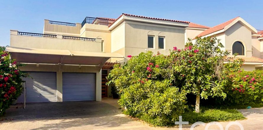 5 غرفة نوم  فيلا في فيلات, الإمارات العربية المتحدة رقم 183060