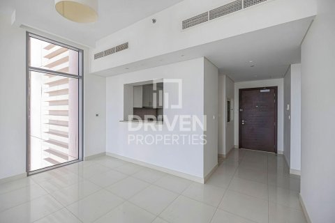 Apartment de 2 dormitorios en BLVD Crescent, UAE No. 193148 15