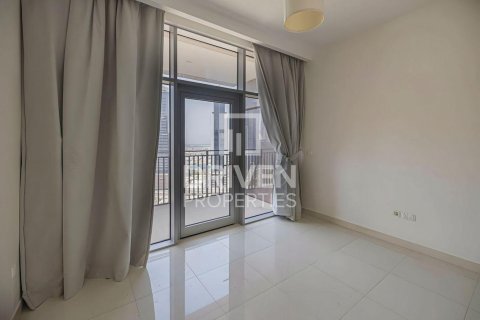 Apartment de 2 dormitorios en BLVD Crescent, UAE No. 193148 17
