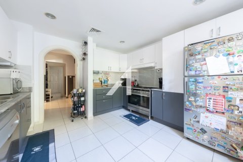 3 bedrooms Villa No. 126343 18