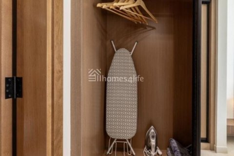 2 bedrooms Apartment in District 10, UAE No. 186153 9